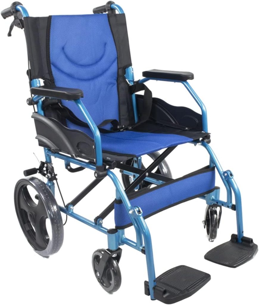 ¿Cómo plegar y desplegar correctamente una silla de ruedas ligera para ancianos?